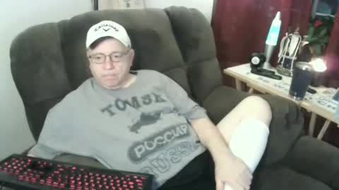 Snapshot of jpmel99 chatting on 4, 1, 2025 jpmel99 online show from 4, 1, 2025