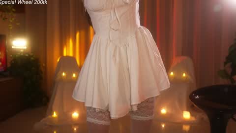 Snapshot of jseductiveart chatting on 12, 11, 2025 Jennifer Diaz online show from 12, 11, 2025