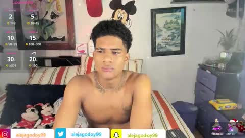 Snapshot of juanbigcock21cm chatting on 21, 11, 2025 juan jose online show from 21, 11, 2025