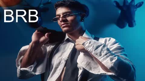Juan Esteban online show from 7, 7, 2026