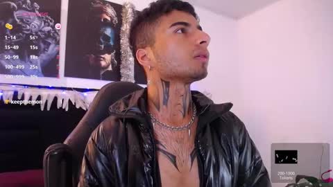 juancamilo66_ online show from 24, 12, 2024