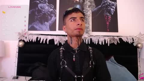 juancamilo66_ online show from 30, 12, 2024