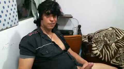 Snapshot of juanito2727 chatting on 24, 12, 2024 amor online show from 24, 12, 2024