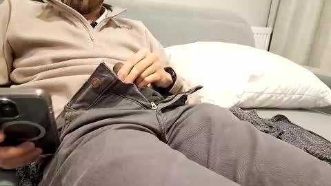 Snapshot of juanxxxo_ chatting on 4, 11, 2025 juanxxxo_ online show from 4, 11, 2025