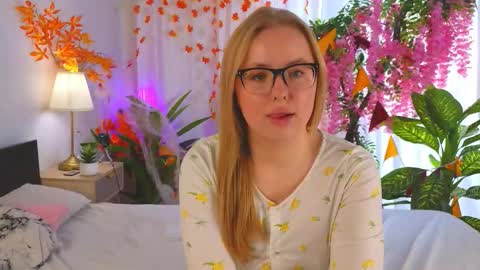 Snapshot of juditwilson chatting on 13, 11, 2025 Judith online show from 13, 11, 2025