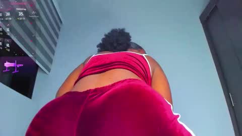 Snapshot of juicy_sky chatting on 27, 3, 2026 Your Paradise online show from 27, 3, 2026