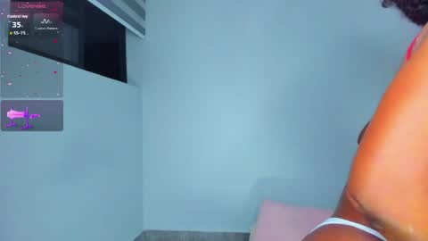 Snapshot of juicy_sky chatting on 31, 3, 2026 Your Paradise online show from 31, 3, 2026