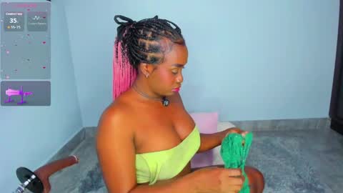 Snapshot of juicy_sky chatting on 1, 4, 2026 Your Paradise online show from 1, 4, 2026