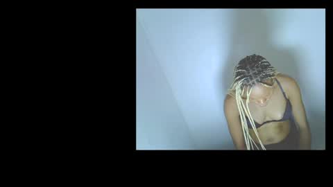 Champaign online show from 18, 5, 2026