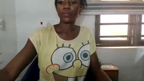 Snapshot of juicyberryx chatting on 9, 7, 2026 queen online show from 9, 7, 2026