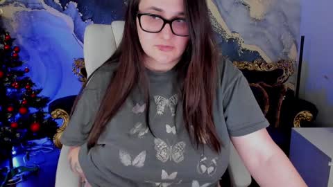 Snapshot of juicyberryy chatting on 3, 1, 2025 Milana online show from 3, 1, 2025