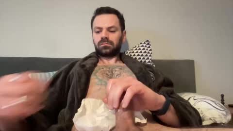 Snapshot of juicybonewar chatting on 20, 12, 2024 Daddy Tiger online show from 20, 12, 2024