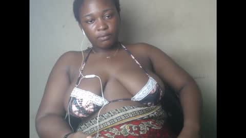 Snapshot of juicyboobssx chatting on 16, 9, 2025 juicyboobssx online show from 16, 9, 2025