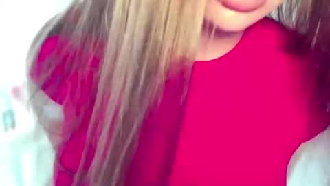 Snapshot of juicyhelenx chatting on 11, 6, 2026 Elena online show from 11, 6, 2026