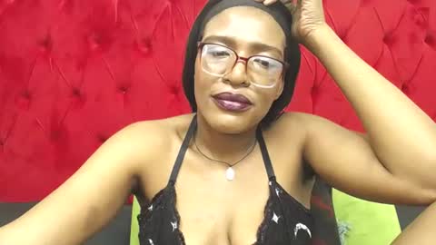 Snapshot of juicykayxxx chatting on 16, 6, 2026 Miss Kay online show from 16, 6, 2026