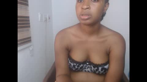 juicykinkx online show from 10, 10, 2025