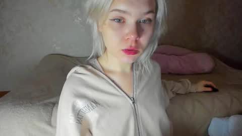 Snapshot of juisykitten chatting on 30, 9, 2025 Anna online show from 30, 9, 2025