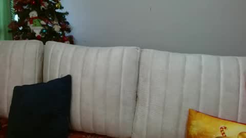 Snapshot of juli_love11 chatting on 10, 12, 2024 JULIETA online show from 10, 12, 2024