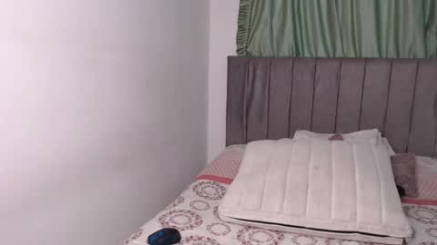 Snapshot of juli_love11 chatting on 7, 10, 2025 JULIETA online show from 7, 10, 2025