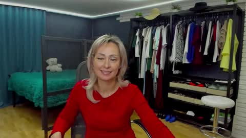 julia__cherry_ online show from 14, 11, 2025