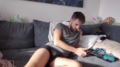 Snapshot of julia_official chatting on 29, 10, 2025 julia_official online show from 29, 10, 2025