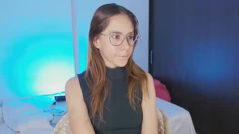 Julia Schedule 10 pm to 4  am GTM-5 online show from 9, 9, 2025