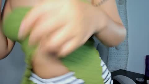 Snapshot of julia_strauns chatting on 10, 3, 2025 julia_strauns online show from 10, 3, 2025