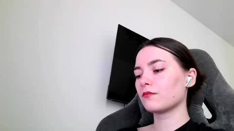 julia swety online show from 1, 8, 2026