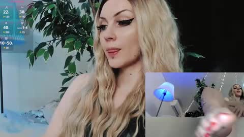 Snapshot of julia_wilson chatting on 4, 3, 2025 ALL MY CONTENT at    online show from 4, 3, 2025