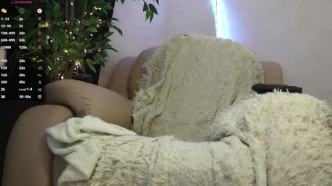 Snapshot of julia_wilson chatting on 8, 10, 2025 ALL MY CONTENT at    online show from 8, 10, 2025