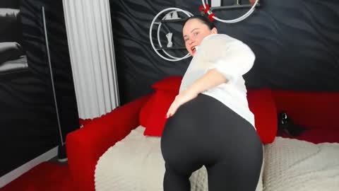 Snapshot of juliamillss chatting on 18, 9, 2025 juliamillss online show from 18, 9, 2025