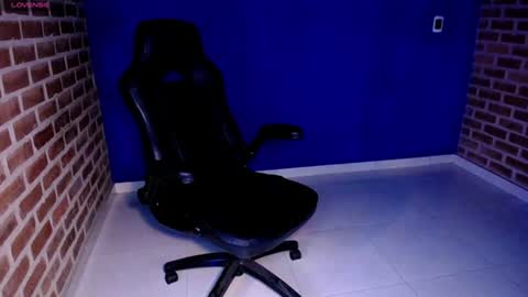 Snapshot of julian_arc chatting on 10, 1, 2025 Julian online show from 10, 1, 2025