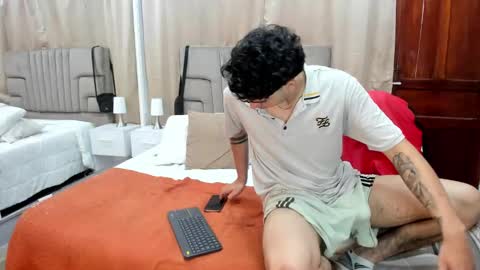 Snapshot of julian_billy chatting on 3, 1, 2025 julian billy online show from 3, 1, 2025