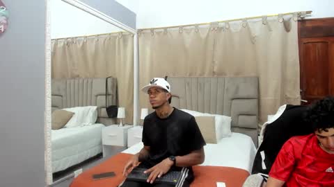 Snapshot of julian_billy chatting on 5, 1, 2025 julian billy online show from 5, 1, 2025