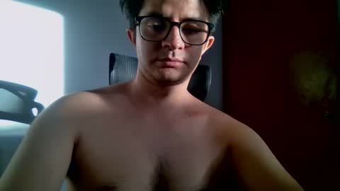 Snapshot of julian_mora7 chatting on 14, 11, 2025 Julian Mora online show from 14, 11, 2025