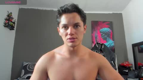 Snapshot of julian_wallace1 chatting on 10, 6, 2026 julian_wallace1 online show from 10, 6, 2026