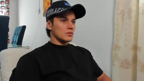 Snapshot of julian_wallace1 chatting on 23, 6, 2026 julian_wallace1 online show from 23, 6, 2026