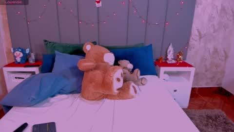 juli online show from 3, 1, 2025