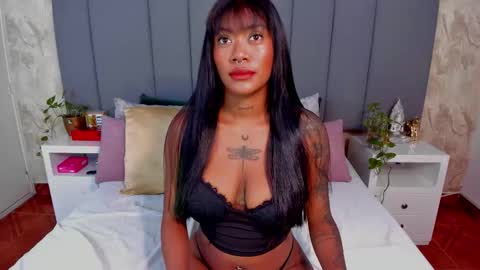 juli online show from 25, 9, 2025