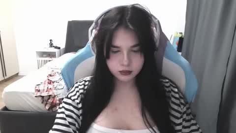 MIa online show from 1, 6, 2026