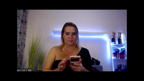 Julia online show from 17, 11, 2025