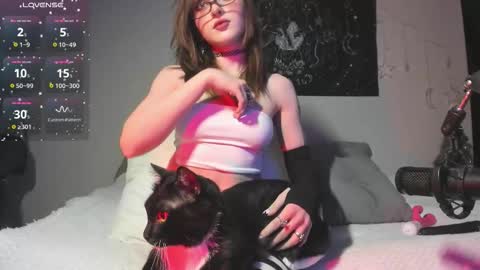 Julls online show from 5, 2, 2026