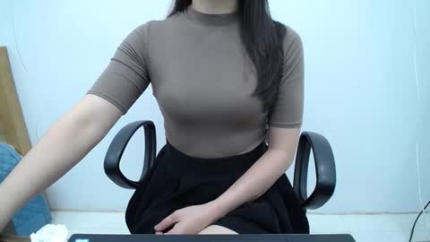 julie9x online show from 5, 3, 2026