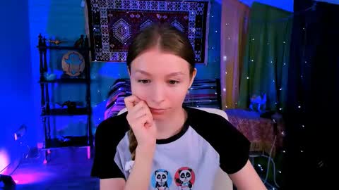 Snapshot of juliedaniel chatting on 2, 3, 2026 juliedaniel online show from 2, 3, 2026