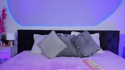 Snapshot of julieta_cortes__ chatting on 9, 9, 2025 Julieta online show from 9, 9, 2025