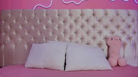 Snapshot of julieta_cortes__ chatting on 17, 2, 2026 Julieta online show from 17, 2, 2026