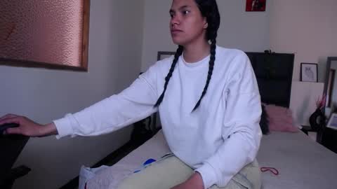 Snapshot of julieta_parker7 chatting on 17, 2, 2026 Julieta online show from 17, 2, 2026