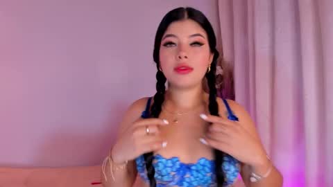 Julie  independent model  online show from 14, 10, 2025