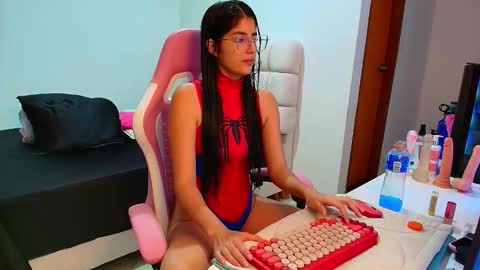 Snapshot of julieta_rose19 chatting on 2, 12, 2025 julieta_rose19 online show from 2, 12, 2025