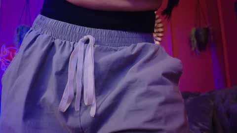 Snapshot of julieta_russell chatting on 7, 2, 2026 Julieta online show from 7, 2, 2026